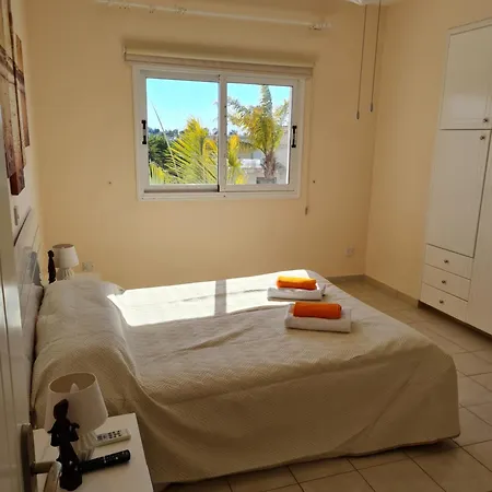 Michaela's Daire Pafos