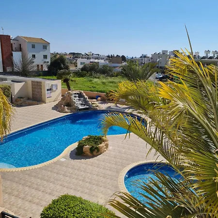 Michaela's Appartement Paphos